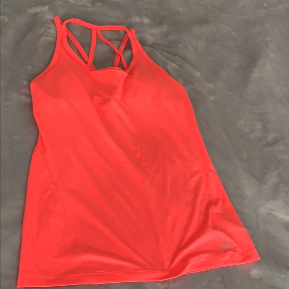 Gap Fit tank top with built in bra - XS